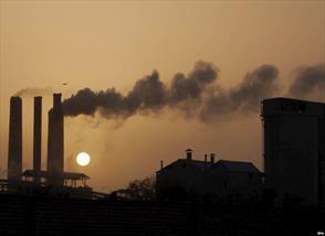 توافقنامه پاریس تبعاتی فراتر از برجام در پی دارد/ دولت طرح‌های خود برای رفع آلودگی‌های صنعتی را ارائ